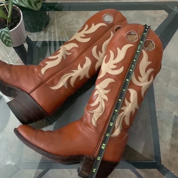 VINTAGE✨ JUSTIN WESTERN COWBOY BOOTS w/ ORNATE SCROLLING TOP DETAIL - Picture 5 of 14